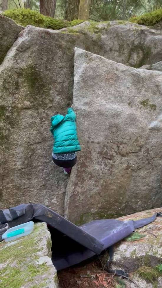 Crackaine v0, Squamish - Beta Video from robynpetrik
