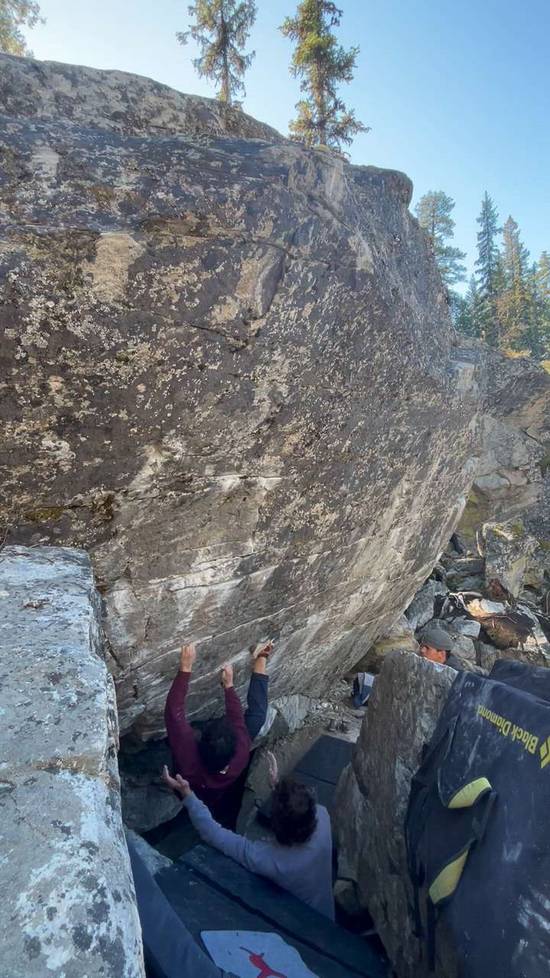 Heart of Darkness v8, Kelowna - Beta Video from thomas.climb