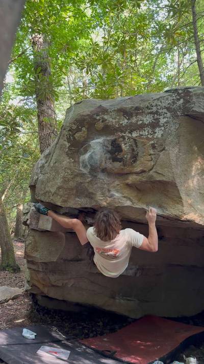 There's No I in Illiterate v7, New River Gorge - Beta Video from climbedington