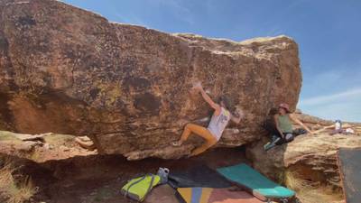 High Noon v8, Moe's Valley - Beta Video from routesetter