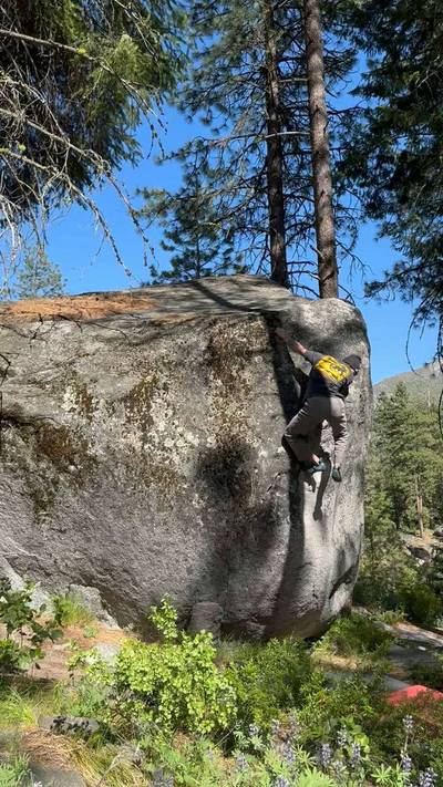 2001 v4, Leavenworth - Beta Video from climb_ryan