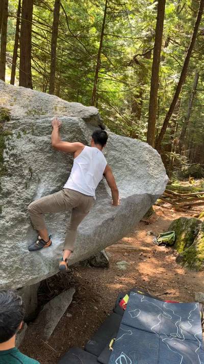 Palminator v4, Squamish - Beta Video from cc.climbs.rocks