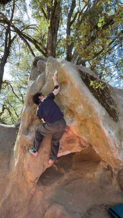 Overhang Lieback v2, Castle Rock State Park - Beta Video from rogerzhao17