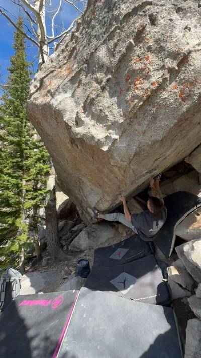 Matt's Roof Low v11, Little Cottonwood Canyon - Beta Video from routesetter
