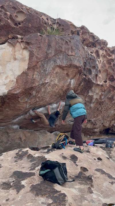 Warm Up Roof v4, Hueco Tanks - Beta Video from brando