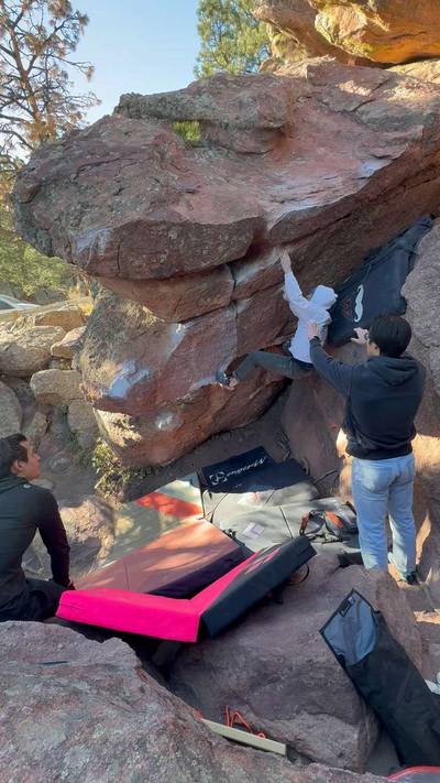 Curmudgeon v7, Flagstaff Mountain, CO - Beta Video from Peej