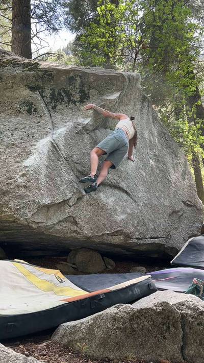 Dale's Arete v4, Little Cottonwood Canyon - Beta Video from CathyG