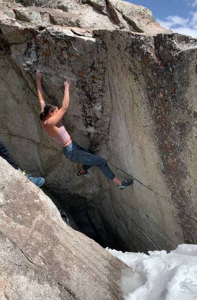 Stephan's Dihedral v7, Little Cottonwood Canyon - Beta Video from anniemng