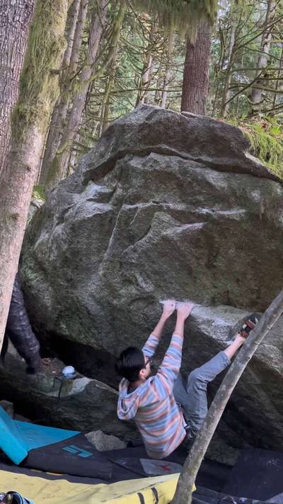 Tyler's Cave Low v4, Squamish - Beta Video from CheersCharles