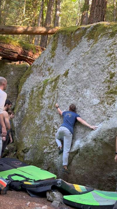 Unnecessary Accessory v4, Squamish - Beta Video from jakenoc.climbs