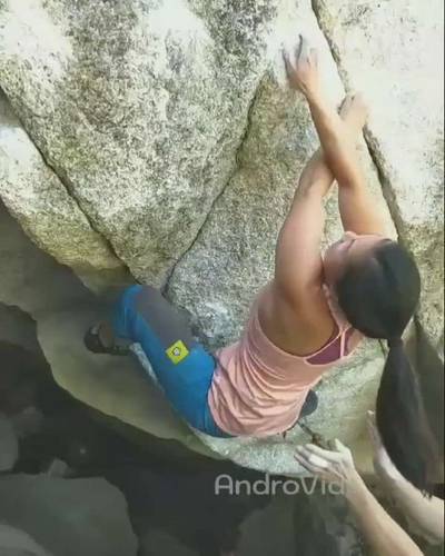 North Ridge Mini v10, Squamish - Beta Video from midoriontherocks