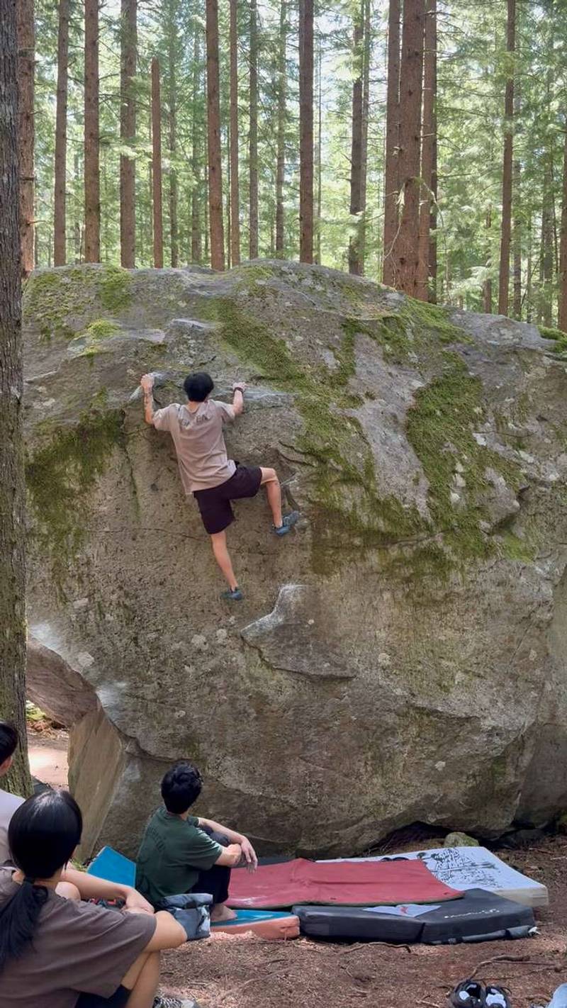 Fido Slab v0, North Bend - Beta Video from climb_ryan