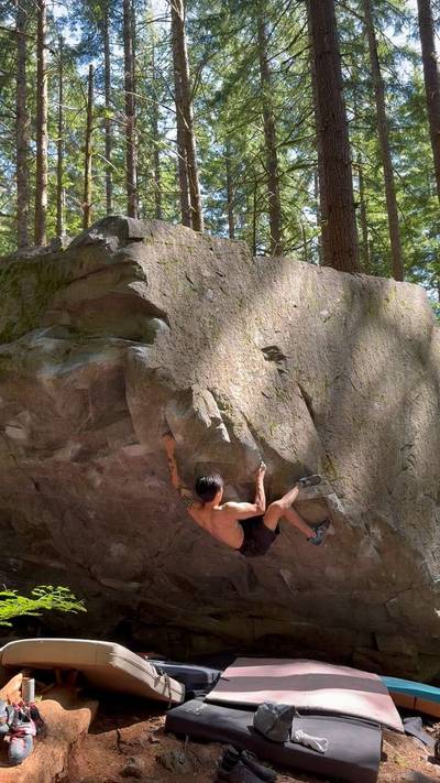 Golden Power Shower v7, North Bend - Beta Video from climb_ryan