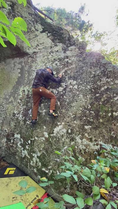 Howard Problem v4, Hospital Boulders - Beta Video from StephenKI