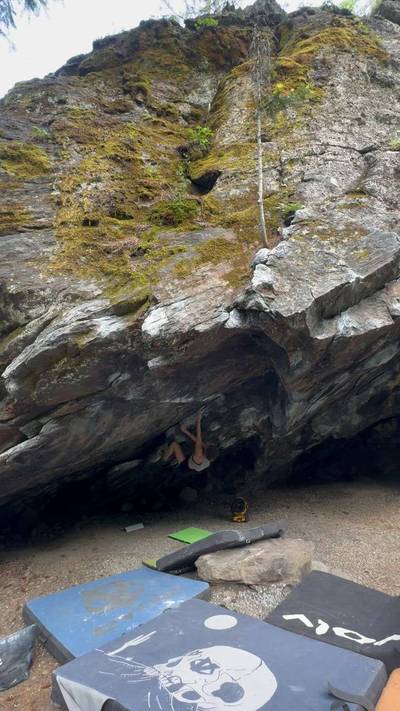 Schist Cave Left v9, Leavenworth - Beta Video from nicolesarles23