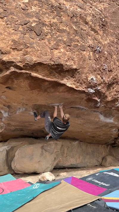 The Mexican Chicken v6, Hueco Tanks - Beta Video from travieggg