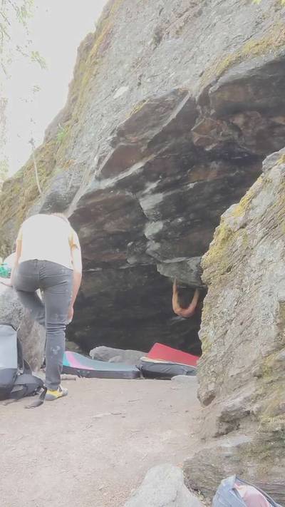 Schist Cave v10, Leavenworth - Beta Video from ptrgeorge