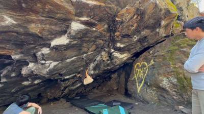 Schist Cave Right v5, Leavenworth - Beta Video from bizzzz