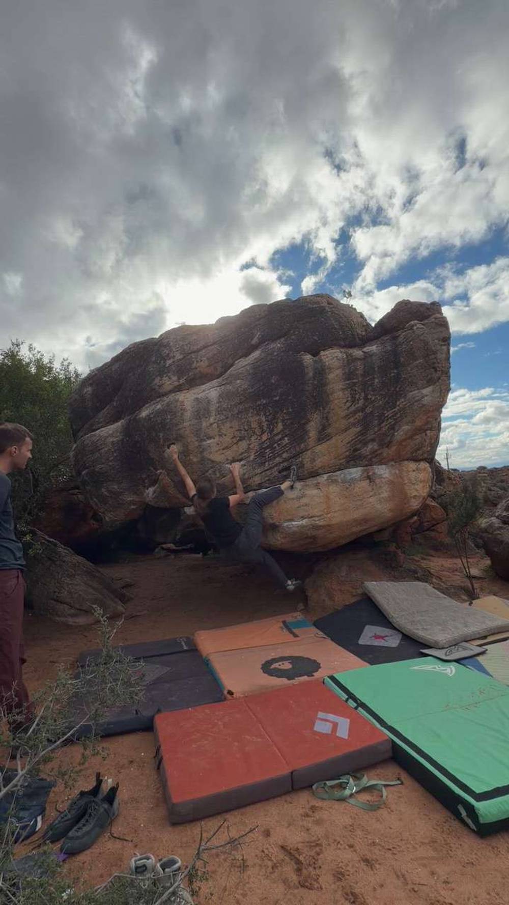 Buoux v4, Rocklands - Beta Video from lexicon_rock