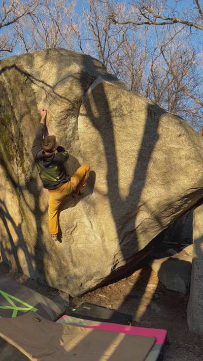 Lance's Dihedral v6, Little Cottonwood Canyon - Beta Video from routesetter