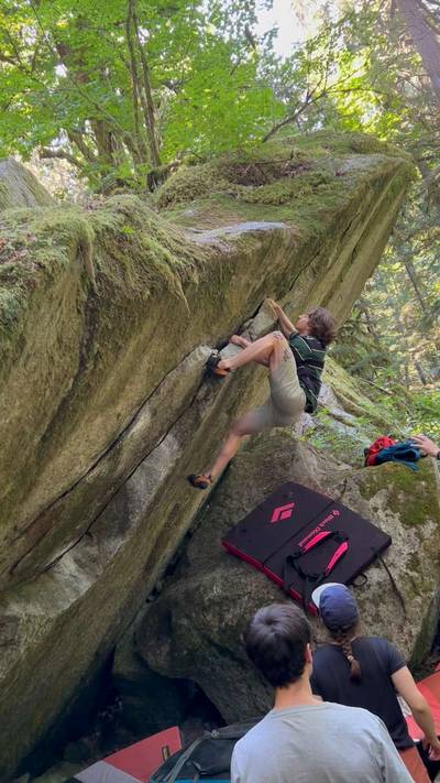 Lost World Overhang v2, Squamish - Beta Video from jakenoc.climbs