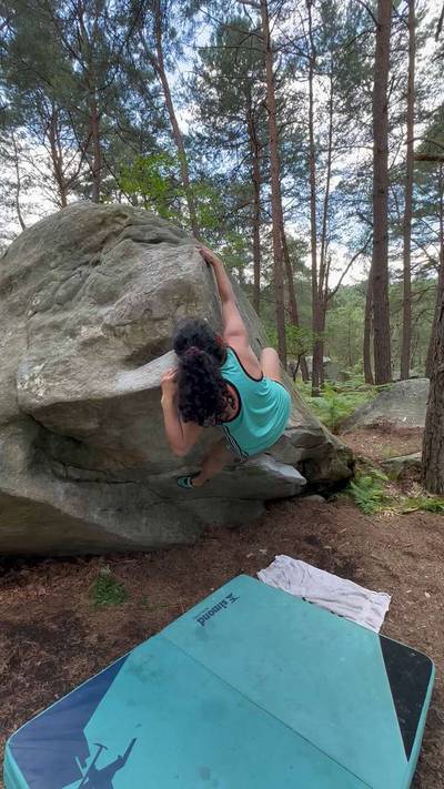 Le Toit Triangulaire v3, Fontainebleau - Beta Video from miishii__