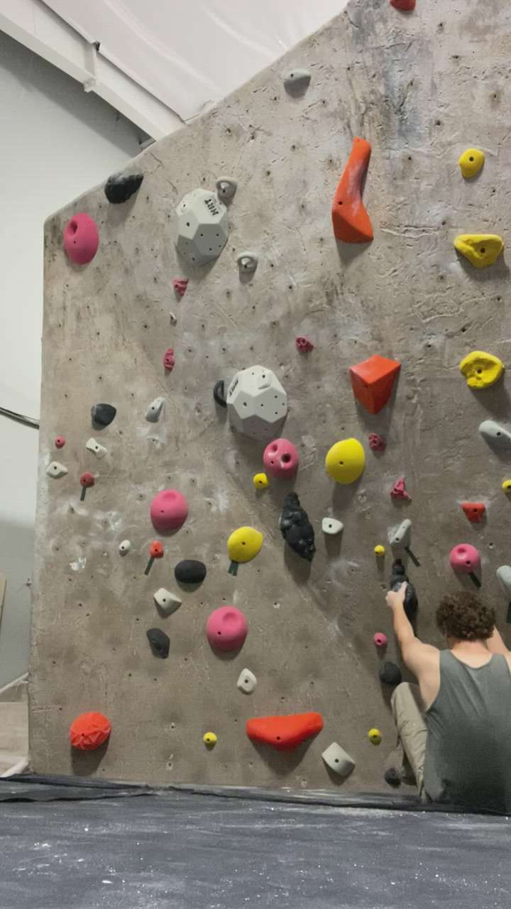 v3, Gravity Vault Upper Saddle River KAYA The Climber's App