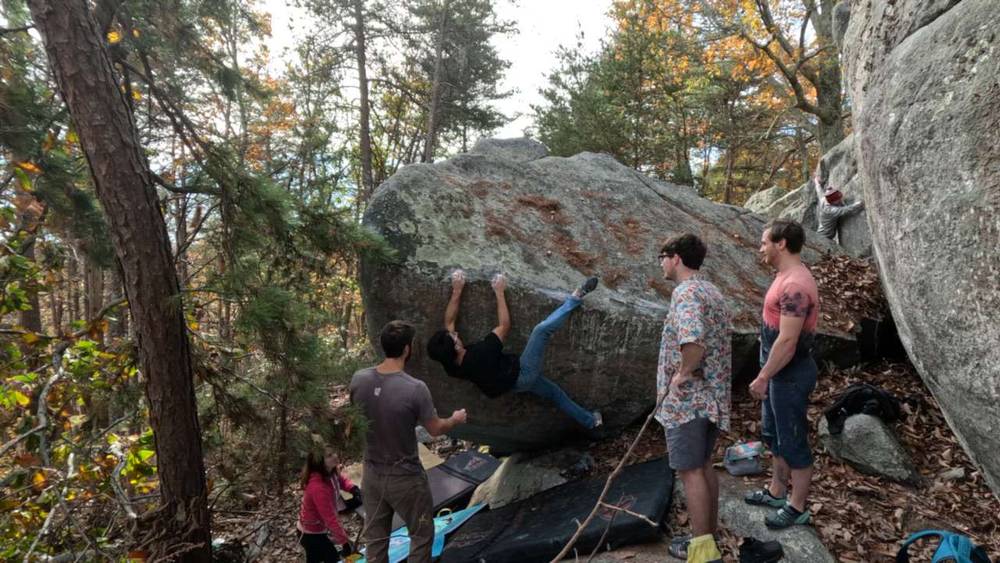 Hard-Boiled v6, Dixon School Road - Beta Video from ian.climbs