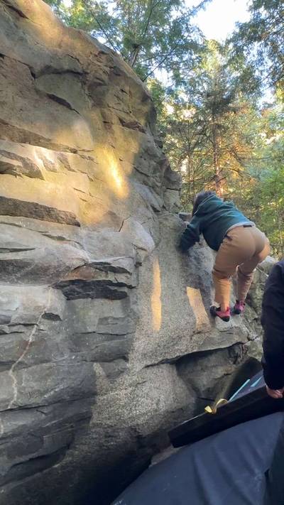Squamish Days Traverse v2, Squamish - Beta Video from karen_fff