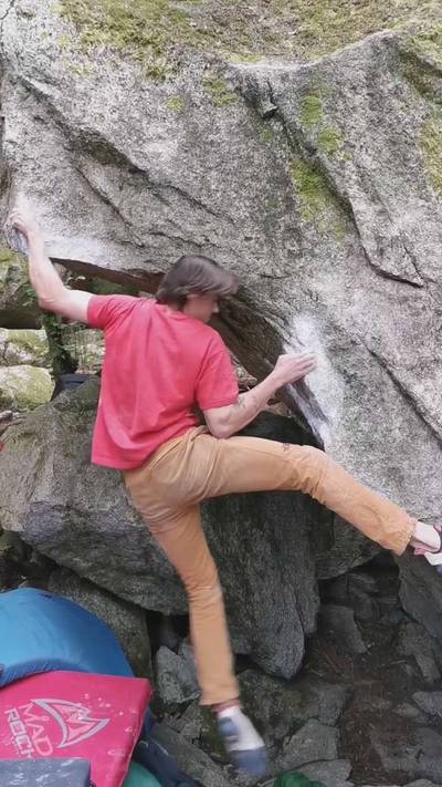 Worm World Cave v9, Squamish - Beta Video from SamDuffy