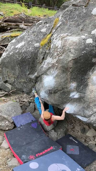 Hueco Crimper Left Entrance v8, Leavenworth - Beta Video from Yalowega