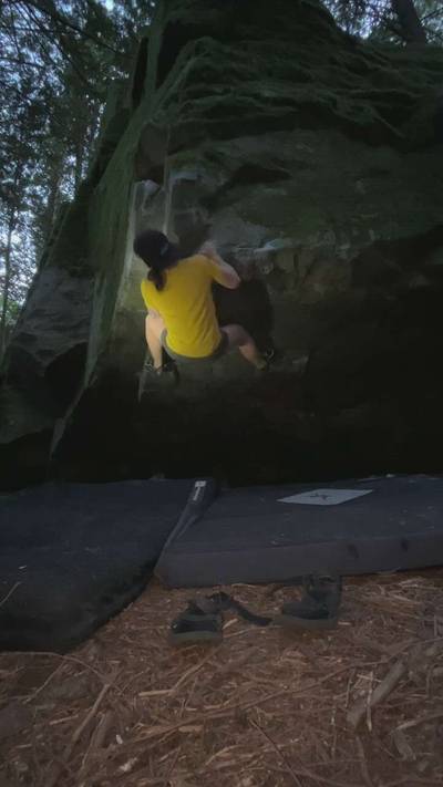 Coat and Tails v5, Squamish - Beta Video from mountainmarie