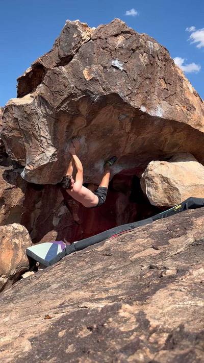 Hedgehog v9, Hueco Tanks - Beta Video from Mdmayhaps