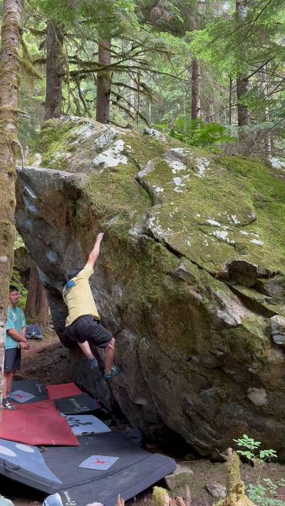 Shark Tooth v4, Miller River - Beta Video from climb_ryan
