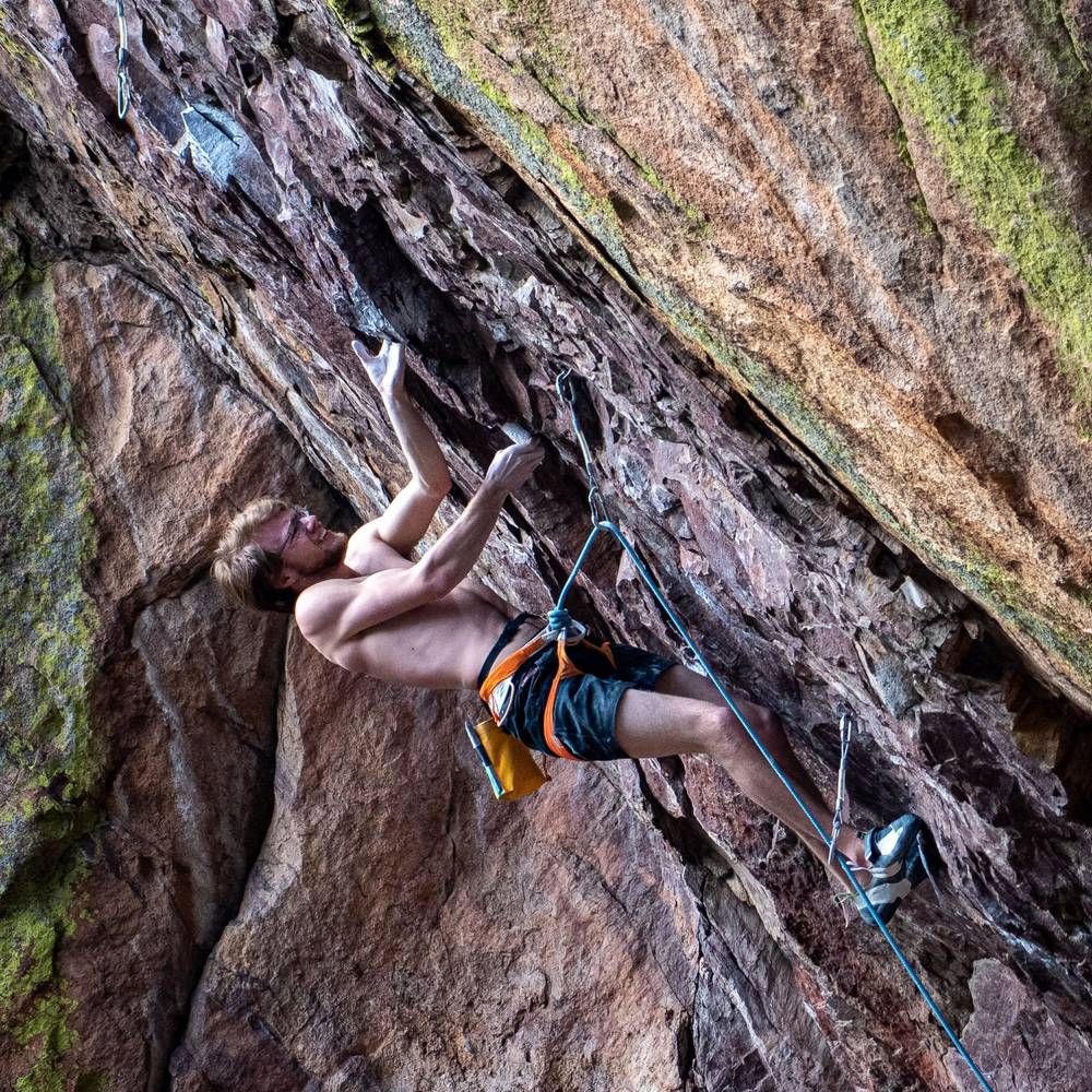 Your Mother 5.12d, Eldorado Canyon - Beta Video from Nikolaimilburn