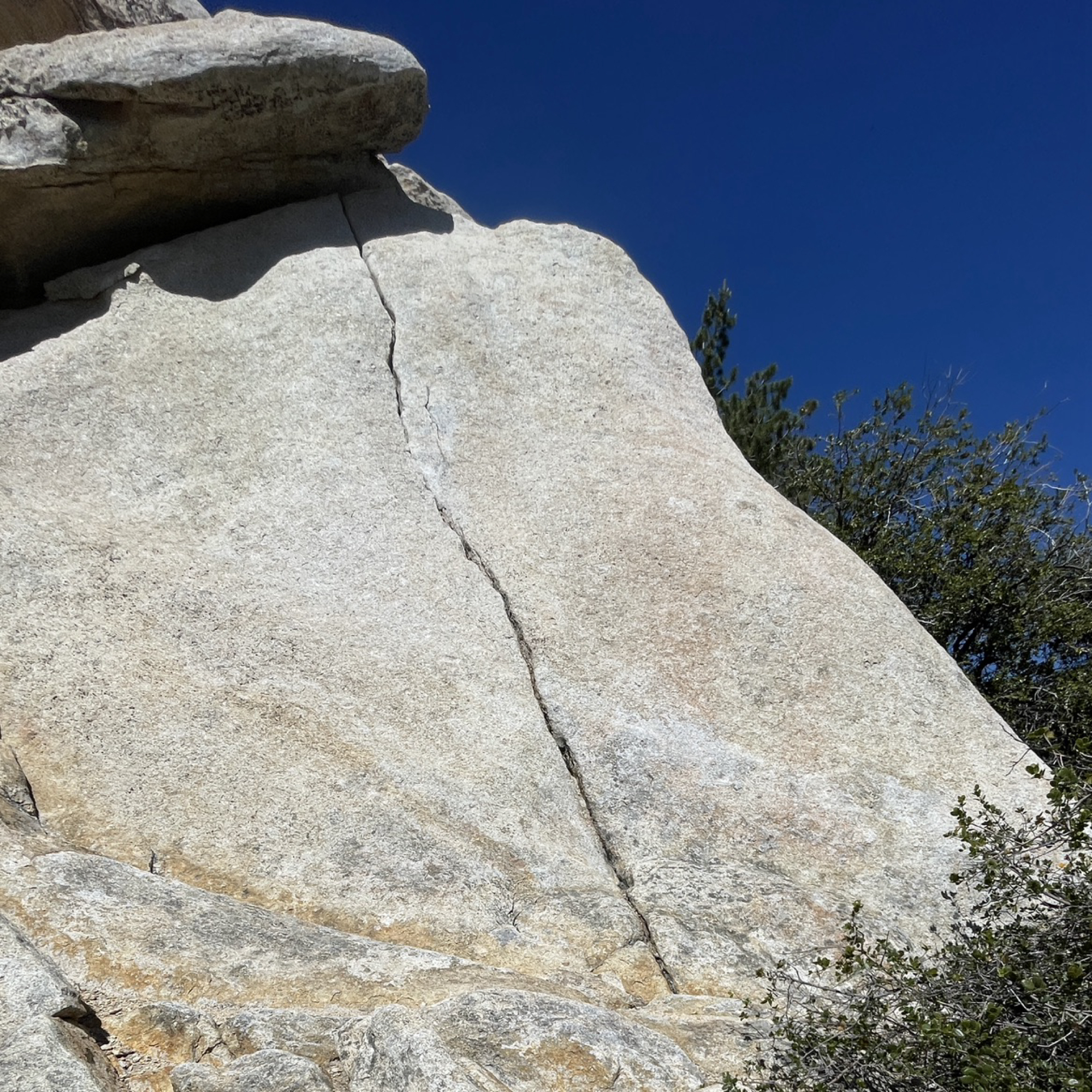 Climbing Beta video of climbers on Slab Crack vB in Horse Flats with undefined beta videos in KAYA, the climber's app - where climbers can log and track their ascents, progress, and connect with their local gym and outdoor climbing community.
