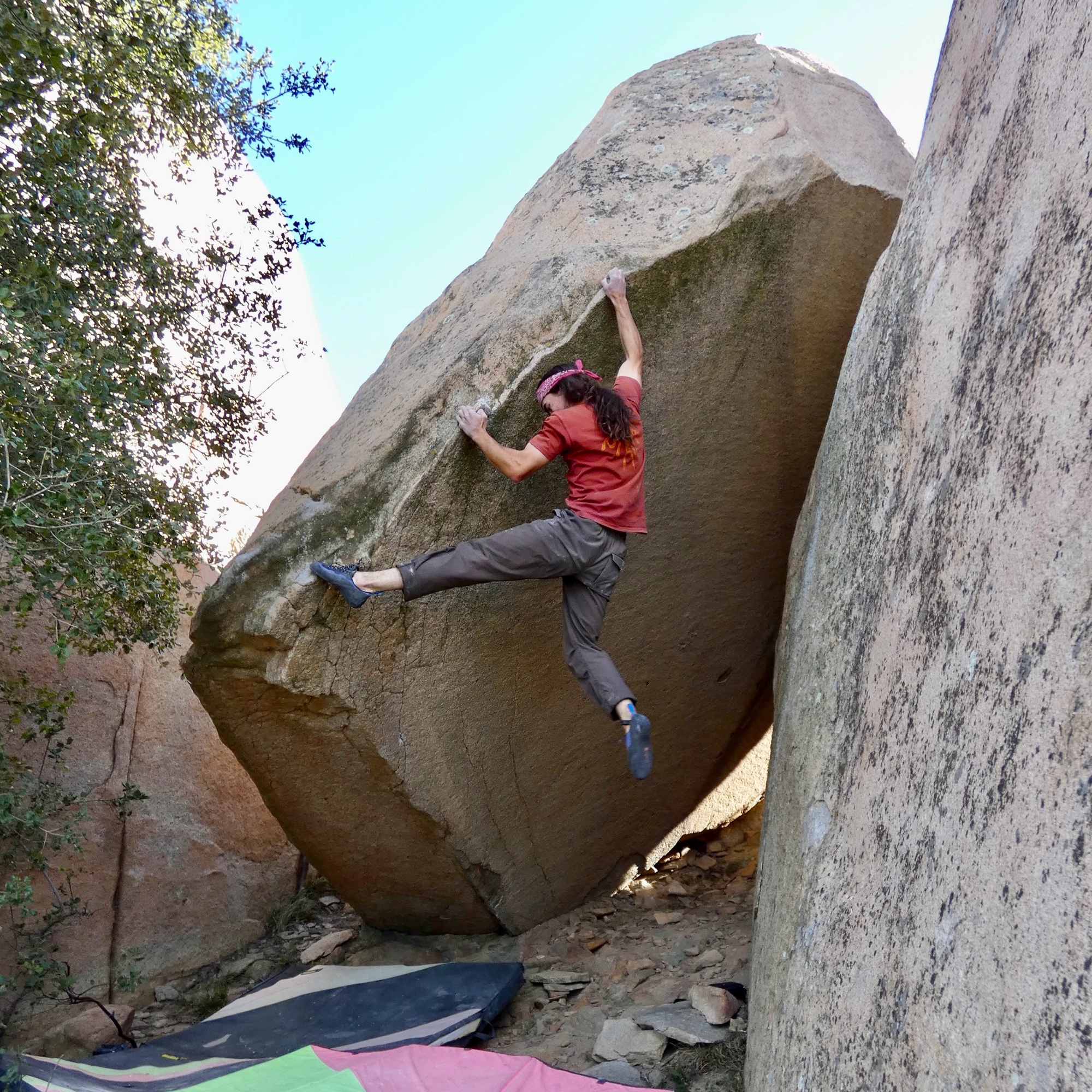Climbing Beta video of climbers on Sanctum Arete v3 in Lake Ramona with undefined beta videos in KAYA, the climber's app - where climbers can log and track their ascents, progress, and connect with their local gym and outdoor climbing community.