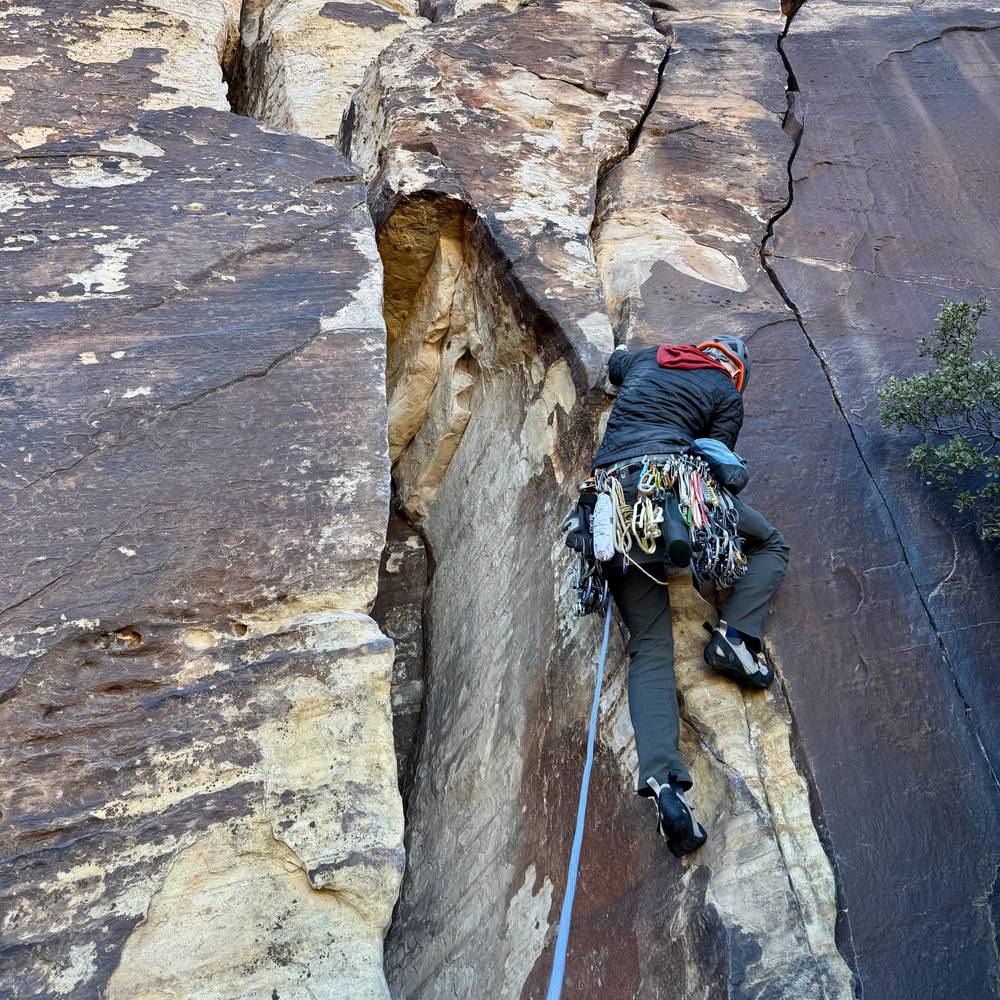 Frigid Air Buttress 5.9, Red Rock - Beta Video from crimpanzee