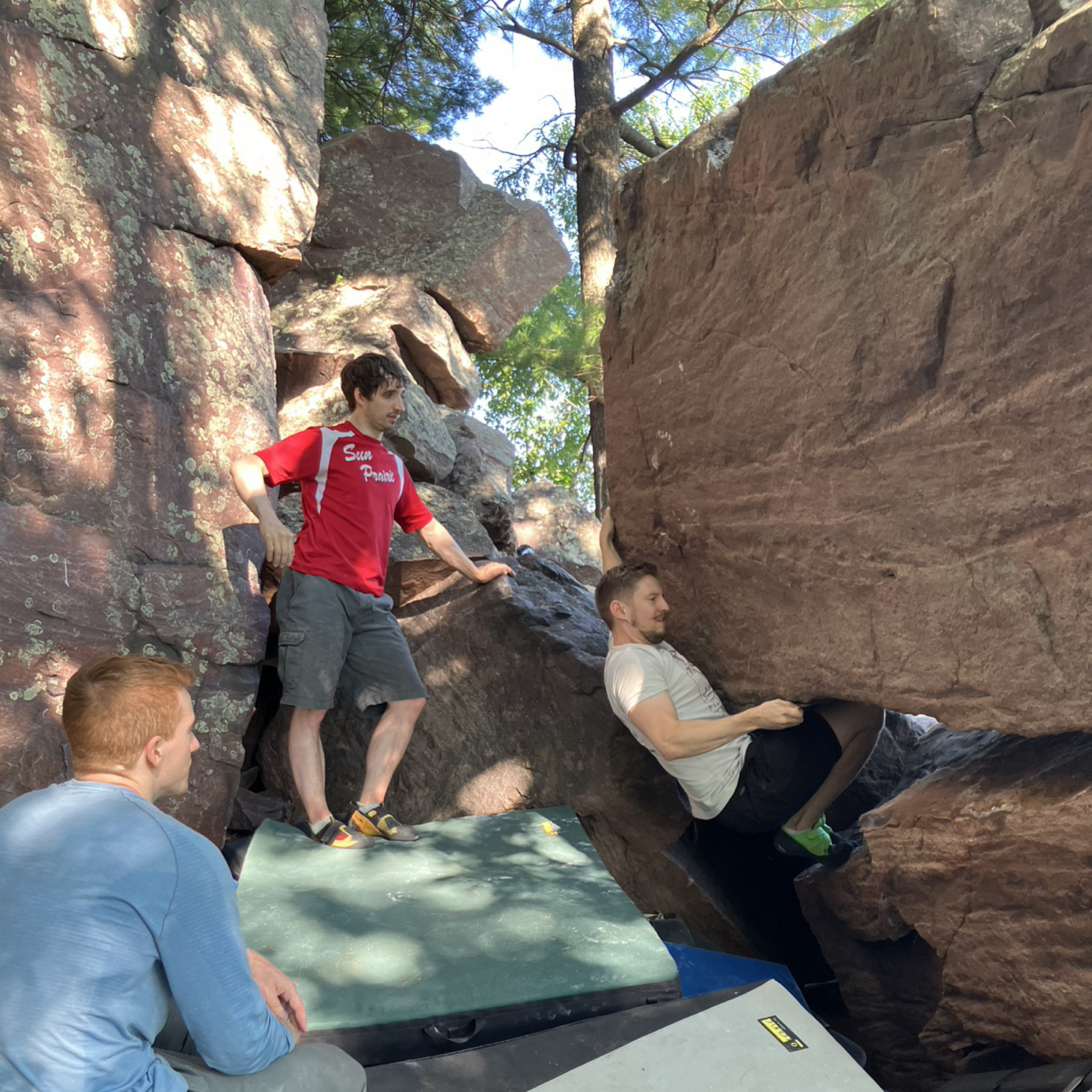 Climbing Beta video of climbers on On Your Knees v4 in Devil's Lake with undefined beta videos in KAYA, the climber's app - where climbers can log and track their ascents, progress, and connect with their local gym and outdoor climbing community.