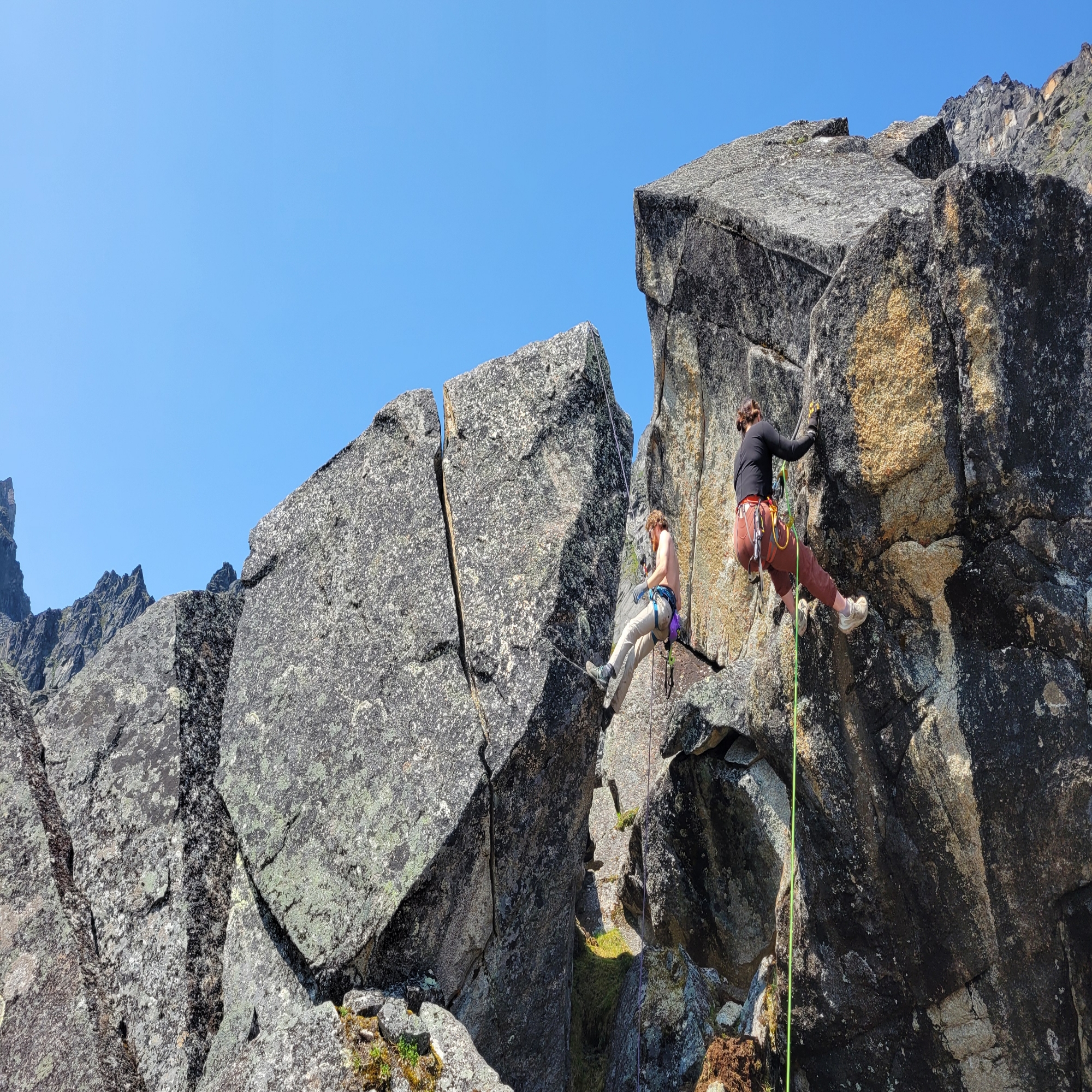 Climbing Beta video of climbers on Thunder Lovin' v2 in Hatcher Pass with undefined beta videos in KAYA, the climber's app - where climbers can log and track their ascents, progress, and connect with their local gym and outdoor climbing community.