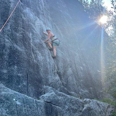 Catch Me 5.10a, Squamish - Beta Video from SendySara