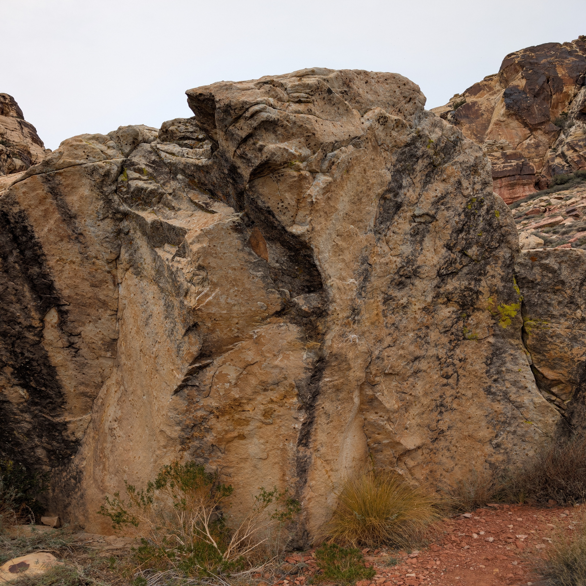 Climbing Beta video of climbers on DC v5 in Red Rock with undefined beta videos in KAYA, the climber's app - where climbers can log and track their ascents, progress, and connect with their local gym and outdoor climbing community.