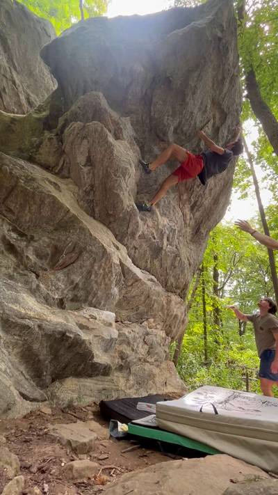 Classic Overhang v3, Rumbling Bald - Beta Video from Wclimb