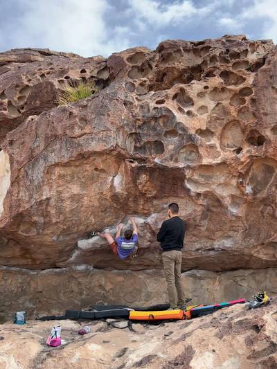 Warm Up Roof v4, Hueco Tanks - Beta Video from myfingershert