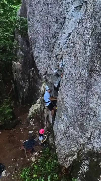 Captain Crunch 5.10d, Squamish - Beta Video from wlwanpan