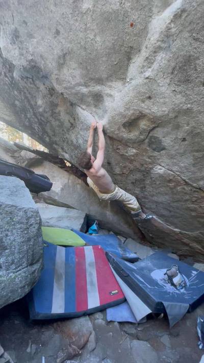 III Cave v10, Lake Tahoe - Beta Video from emil.geisler