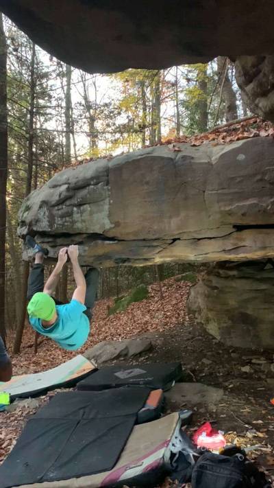 Jumping the Gun v7, New River Gorge - Beta Video from deej_ums