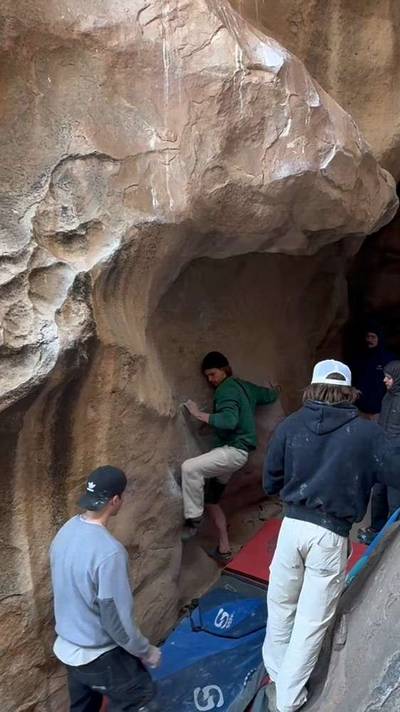 Sigogglin v8, Hueco Tanks - Beta Video from jaydenmchargue