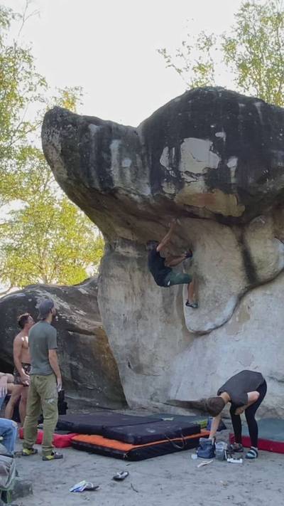 Le Toit Du Cul De Chien v6, Fontainebleau - Beta Video from captn_chris_picard_