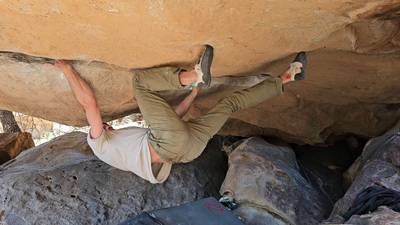 The Upside Down v9, Hueco Tanks - Beta Video from Delaymybelay